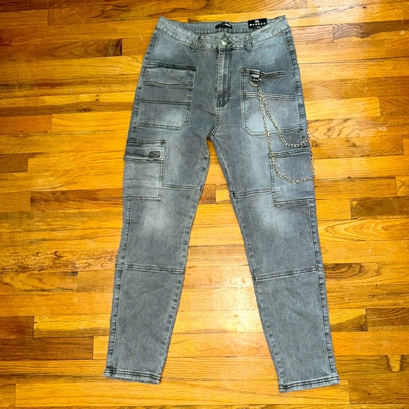 FASHION NOVA Off The Chain Cargo Jeans - Grey - Picture 5 of 10